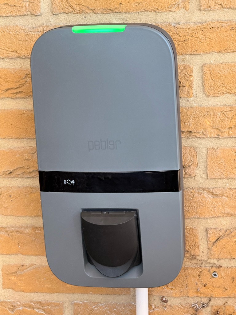 Peblar Business in de praktijk: onze installatie test en integratie-ervaring